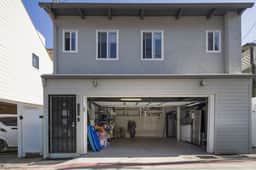 Cozy 1BD Bungalow 4 Houses from Beach w/ Deck & AC - Image 5
