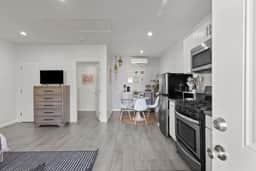 Vibrant and Cheerful Valley Village Abode - Image 5