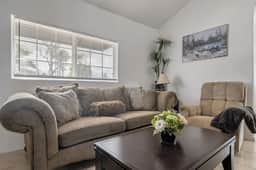 ৎ୭Bright & Gorgeous Canoga Park Guesthouseৎ୭ - Image 5