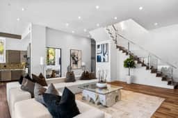 ৎ୭Luxury Hollywood Hills | 5BR + Poolৎ୭ - Image 3