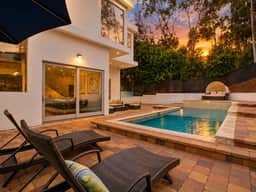 ৎ୭Luxury Hollywood Hills | 5BR + Poolৎ୭ - Image 2