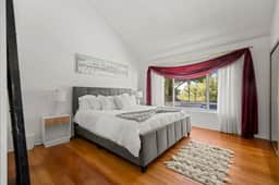 ৎ୭Stylish Glendale Retreat w Pool & Billiardsৎ୭ - Image 4