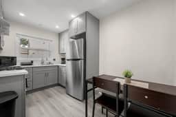 ৎ୭Modern Burbank Retreat | 1BRৎ୭ - Image 4