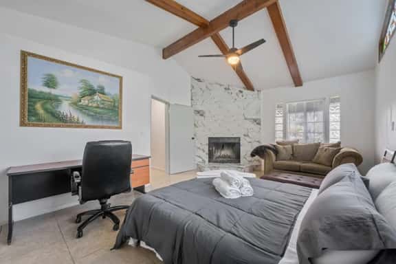 ৎ୭Bright & Gorgeous Canoga Park Guesthouseৎ୭ - Image 1