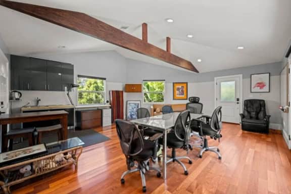 Ape' Gedara - (අපේ ගෙදර) - Our House near LAX - Image 5