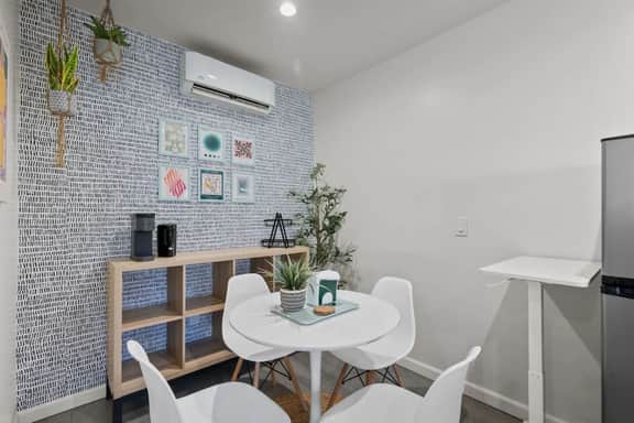 Vibrant and Cheerful Valley Village Abode - Image 2