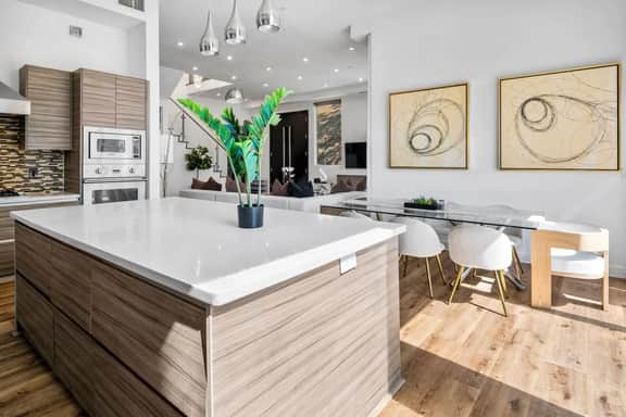ৎ୭Luxury Hollywood Hills | 5BR + Poolৎ୭ - Image 5
