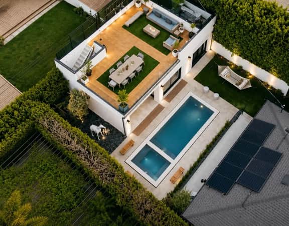 ৎ୭Luxury LA Estate with Pool & Rooftop ৎ୭ - Image 2