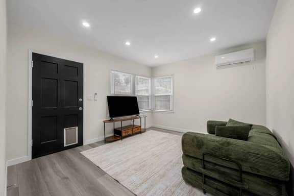 ৎ୭Relaxing Burbank Stay | 1BRৎ୭ - Image 4