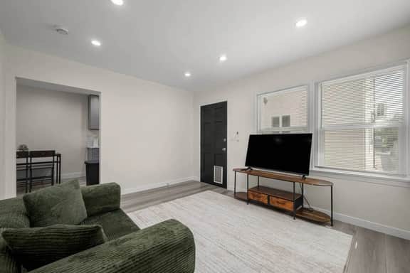 ৎ୭Relaxing Burbank Stay | 1BRৎ୭ - Image 2